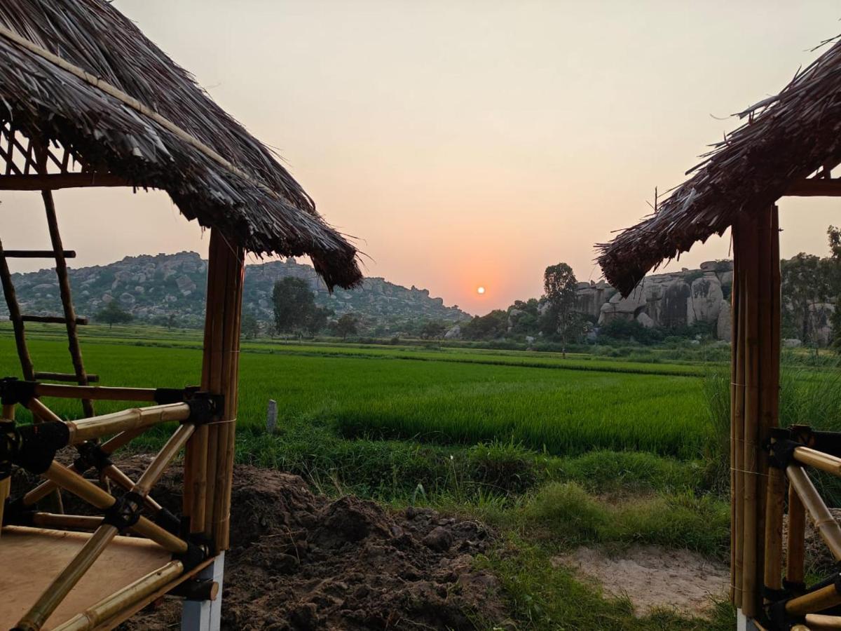 Hotel The Sundown Hampi Exterior foto
