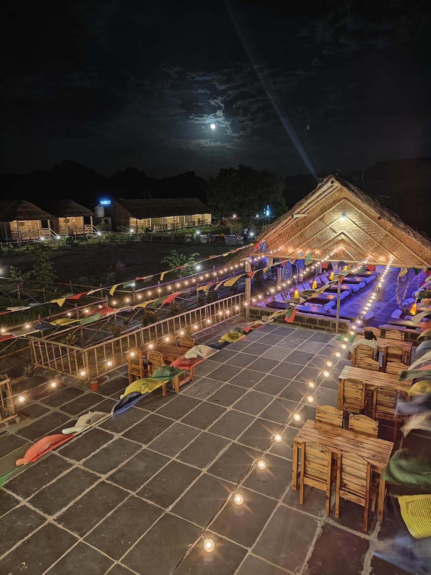 Hotel The Sundown Hampi Exterior foto