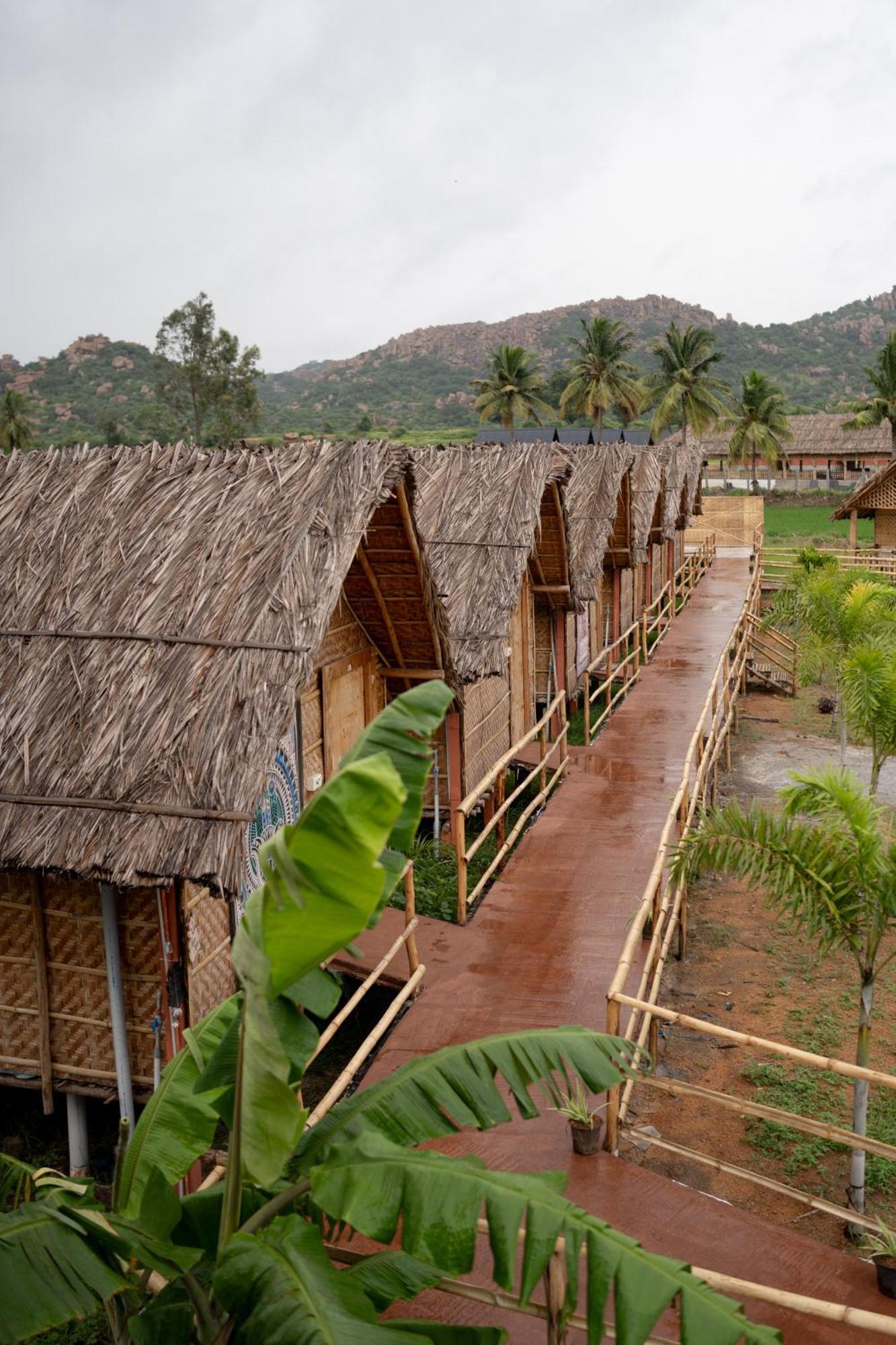 Hotel The Sundown Hampi Exterior foto